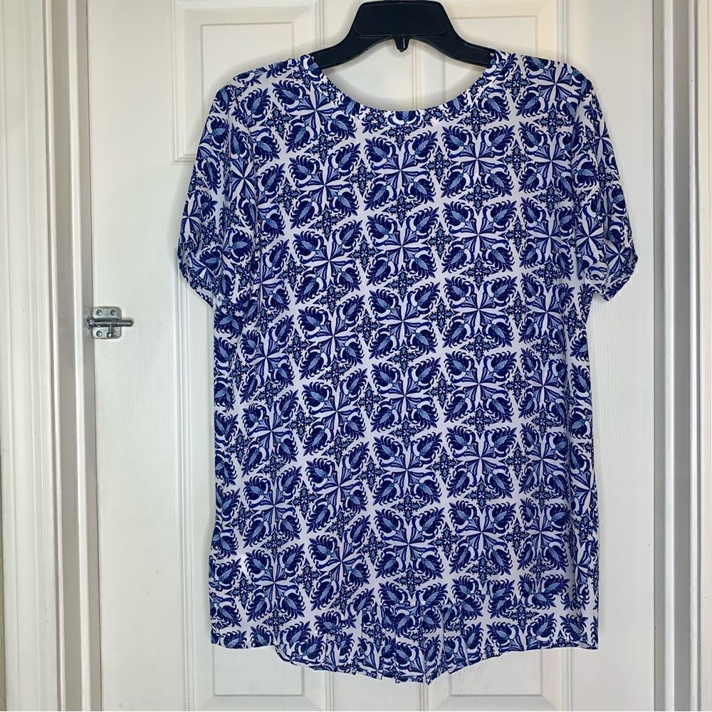 LOFT Blue Paisley Print Short Sleeve Blouse Size Medium